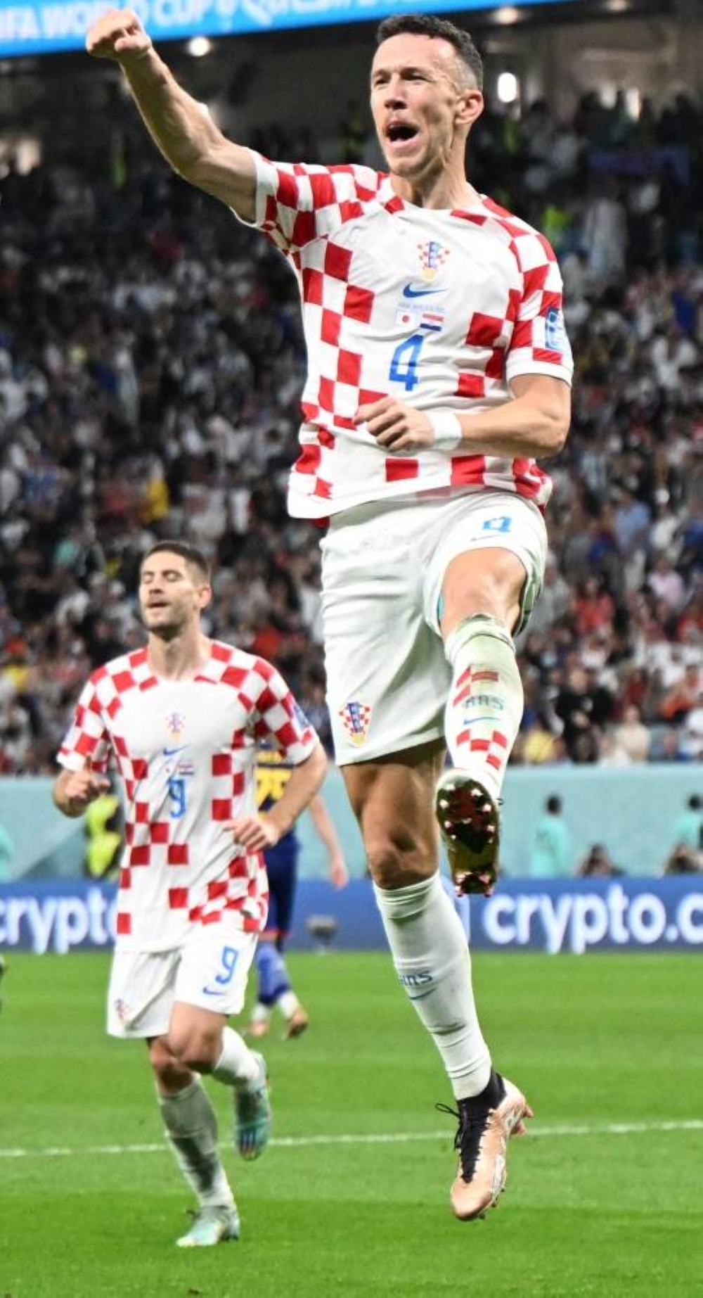 Croatia's midfielder Ivan Perisic celebrates after scoring against Japan