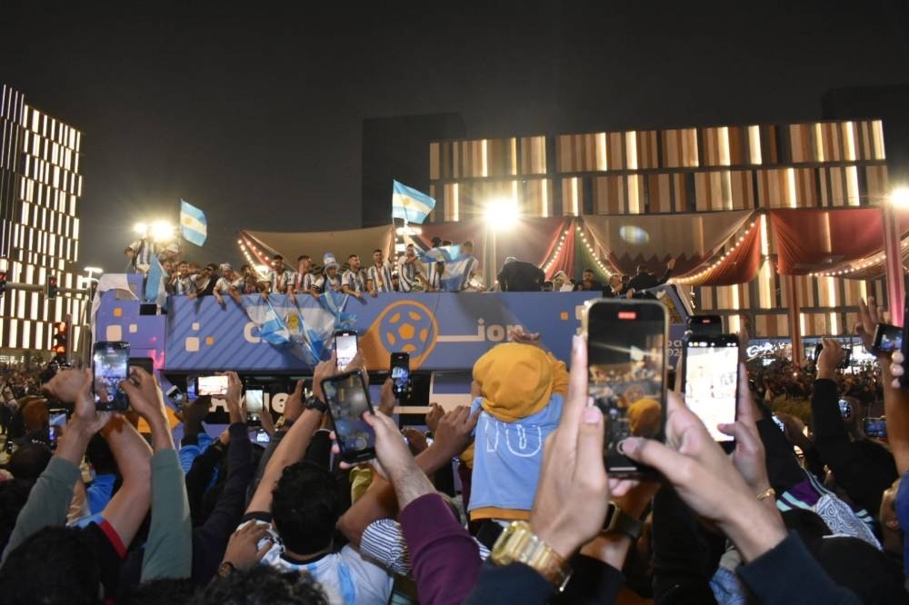 Doha stayed awake Sunday night to celebrate Argentina's winning the FIFA World Cup Qatar 2022, with festivities at Lusail Boulevard, Doha Corniche and Souq Waqif, among other locations.
PICTURES: Thajudheen and supplied 