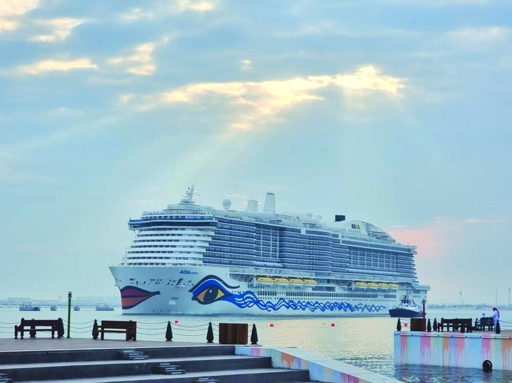 German cruise ship AIDAcosma