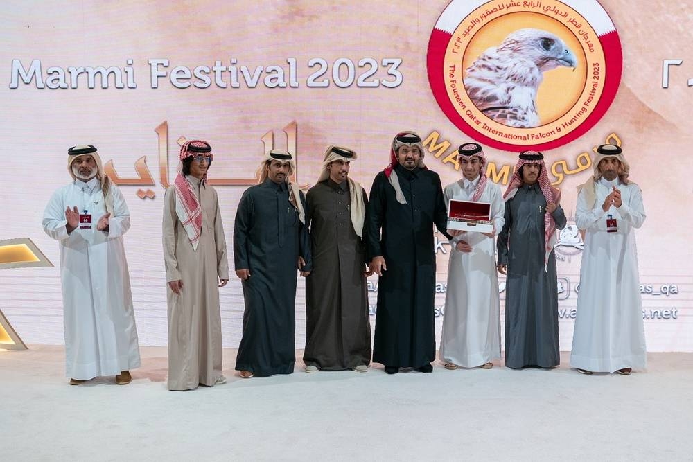 Sheikh Joaan crowns the winners of the Al Mazayen championship at the end of the Marmi 2023.