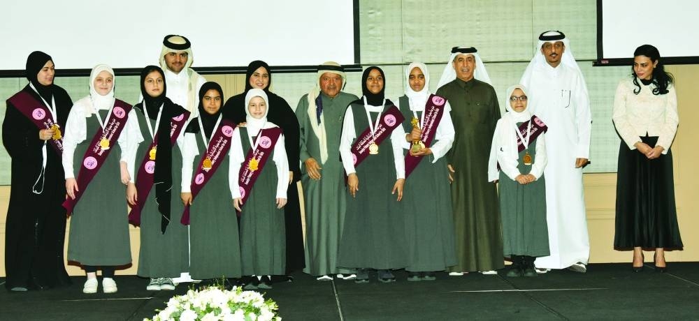 A team is presented the award. PICTURE: Thajudheen