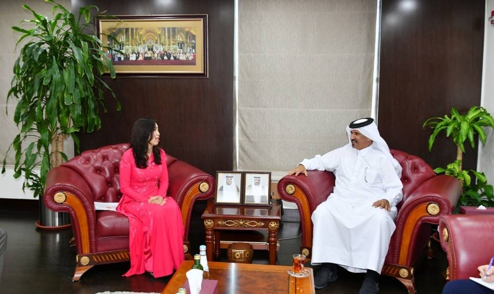 Qatar Chamber first vice chairman Mohamed bin Towar al-Kuwari during a meeting with Vietnam’s Deputy Minister of Foreign Affairs Le Thi Thu Hang at the chamber's Doha headquarters.