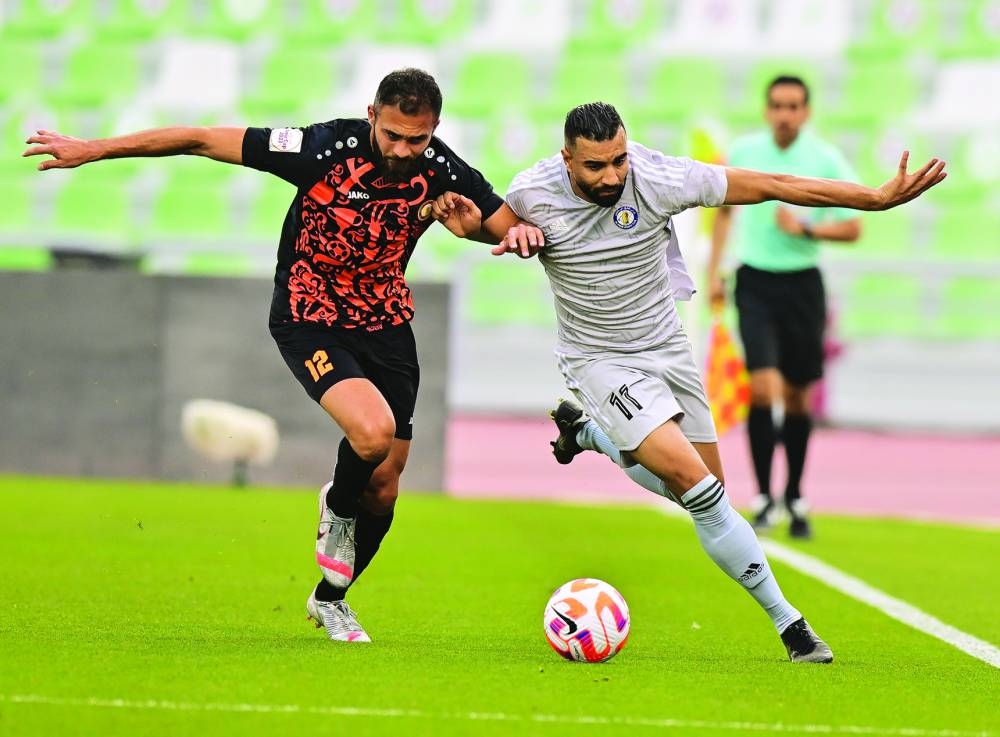 Action from Umm Salal’s Amir Cup Round of 16 clash against Al Khor yesterday. Umm Salal won 1-0. Right: Players of Al Duhail and Al Kharaitiyat battle for ball possession during their Amir Cup match. Al Duhail won 1-0. PICTURE: Noushad Thekkayil