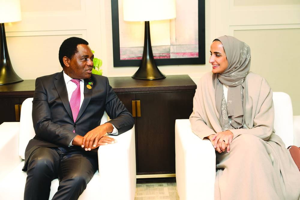 HE Sheikha Hind bint Hamad al-Thani in conversation with  Hakainde Hichilema, President of Zambia on the sidelines of the Earthna Summit 2023.