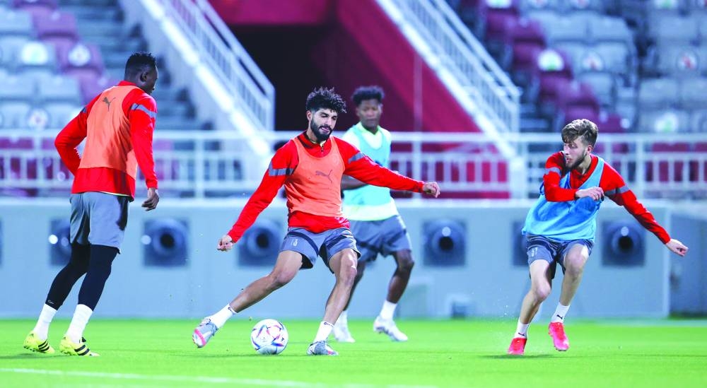 Al Duhail players at a training session on Wednesday, on the eve of their Qatar Cup final against Al Sadd. 