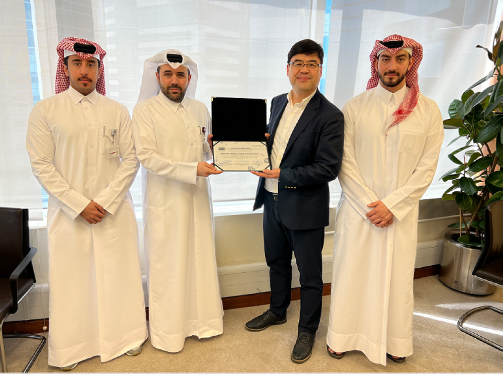 Ashghal honouring Hyundai Engineering and Construction Company.