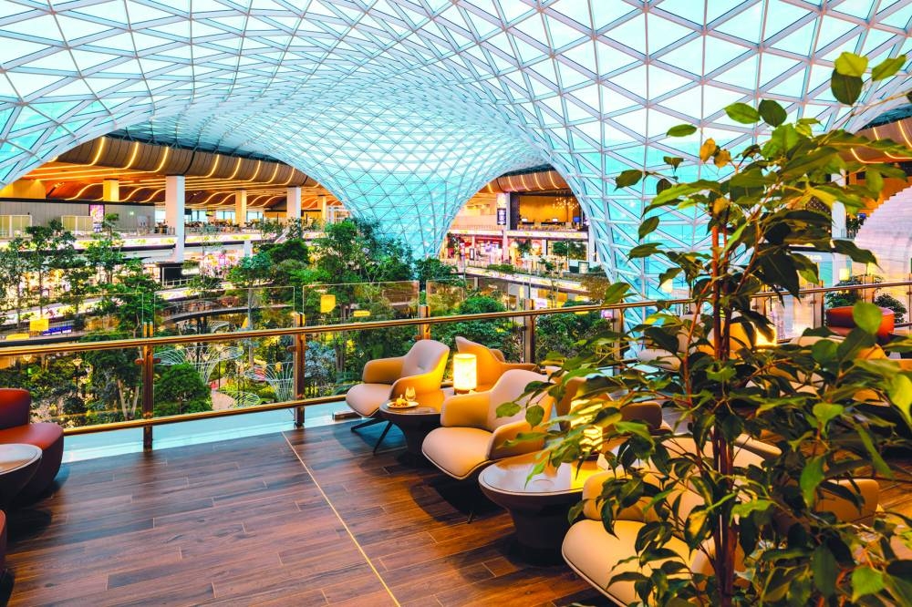 Qatar Airways has opened the new Al Mourjan Business Lounge at HIA, named ‘The Garden’. The lounge overlooks ‘The Orchard’, surrounded by renowned retailers and restaurants, while offering uniquely designed relaxation spaces and areas to socialise and indulge in a scenic masterpiece.