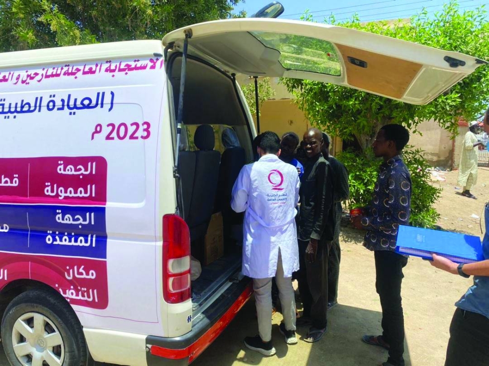 The mobile clinic provides medical services and medicines free of charge to the stranded and displaced patients in Port Sudan.