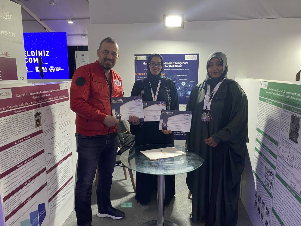 QU-YSC won four medals - two silver, a bronze and a special award - in recognition of its projects.