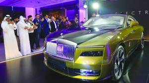 Spectre: Rolls-Royce's first fully-electric car debuts in Doha - Vimarsana News