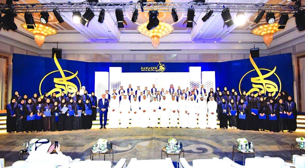 Dignitaries with the graduates. PICTURES: Thajudheen and supplied