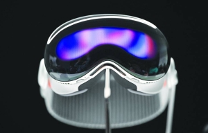 Apple unveils Vision Pro, a $3,500 headset, in Meta challenge - Vimarsana News