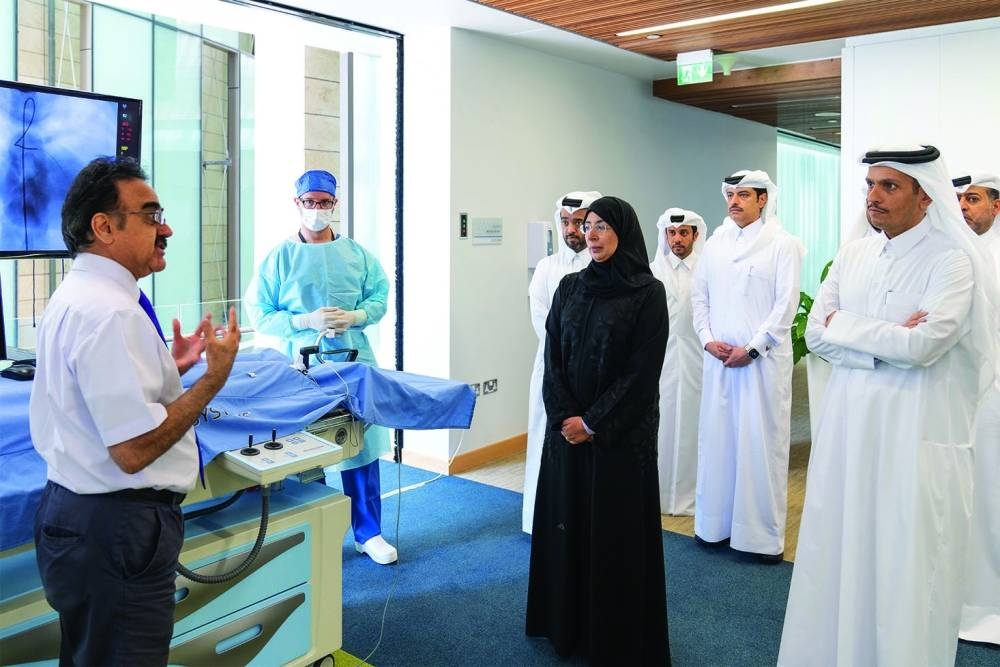 HE the Prime Minister and other dignitaries during the visit to Itqan Clinical Simulation and Innovation Center.