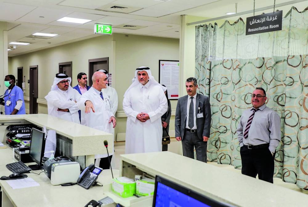 Yousef bin Ali al-Khater visits the Al-Hemailah Workers’ Health Centre.