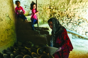 Afghan village potters keep centuries-old tradition alive - Vimarsana News