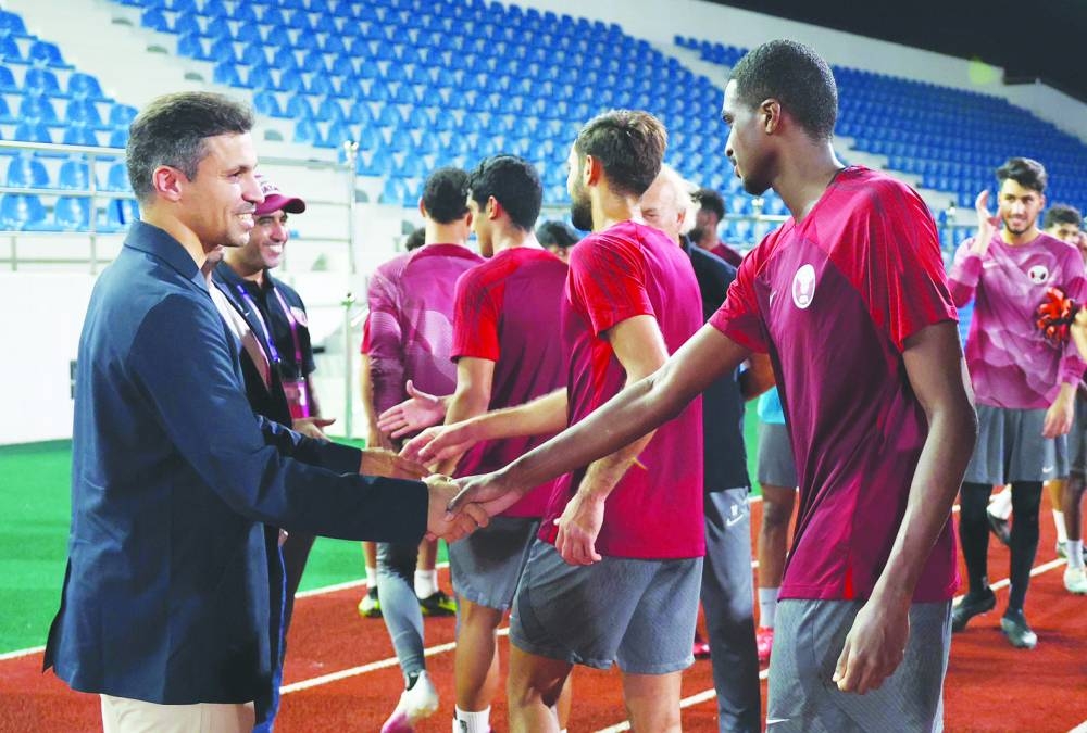 Qatar Football Association President Jassim bin Rashid al-Buainain meets Qatar’s U-23 football squad at the Xiaoshan Sports Centre Stadium in Hangzhou on Tuesday, on the eve of their Asian Games Group D match against Japan.