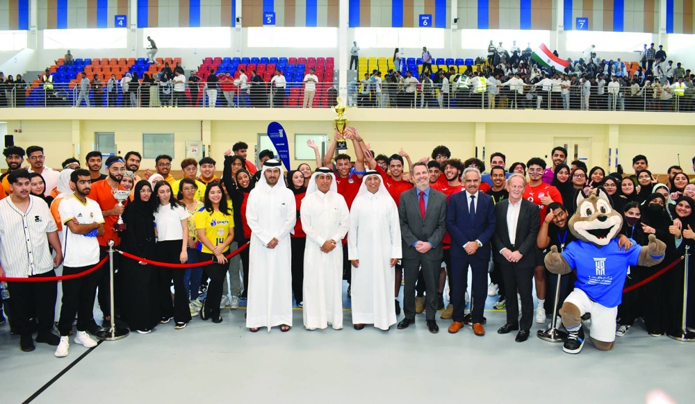 UDST officials with guests and a group of students. PICTURES: Thajudheen.