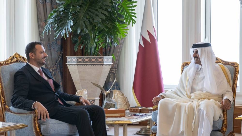 His Highness the Amir Sheikh Tamim bin Hamad al-Thani receives the credentials of the ambassador of Bosnia and Herzegovina Samir Halilovic.