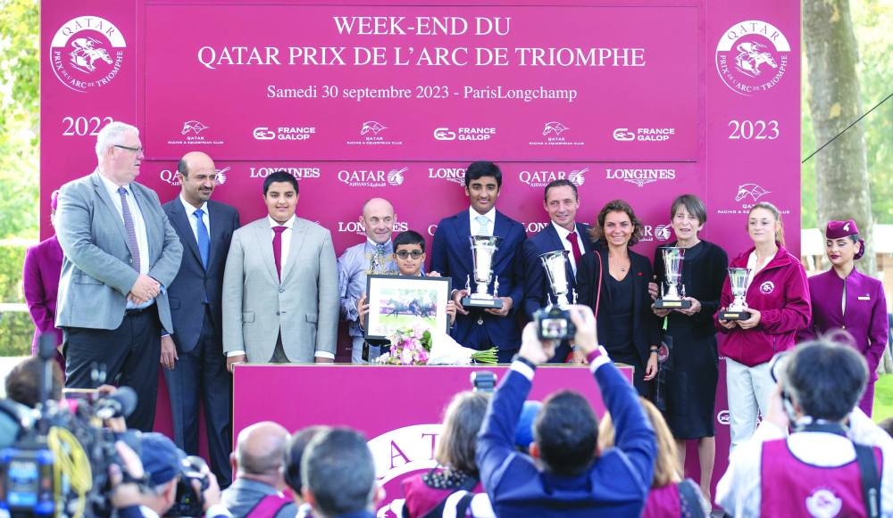 QREC Board Member Khalifa bin Mohamed al-Attiyah presented the trophies to connections of Al Shaqab Racing’s Nour Al Maury, which won the Group 1 PA Qatar Arabian Trophy Des Juments at the Qatar Prix de l’Arc de Triomphe on Saturday.