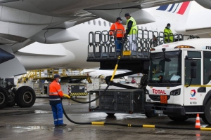 With 0.1% of fuel uptake, tapping into SAF for aviation's net-zero goal remains uphill task - Vimarsana News