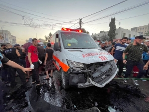 Israeli strike hits ambulances near Gaza hospital - Vimarsana News
