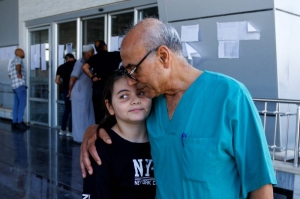 Gaza evacuees continue to arrive in Egypt through Rafah crossing - Vimarsana News