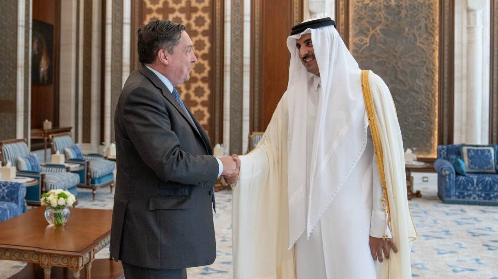 His Highness the Amir Sheikh Tamim bin Hamad Al-Thani meets with the ambassador of the United Kingdom Jonathan Paul Wilks.