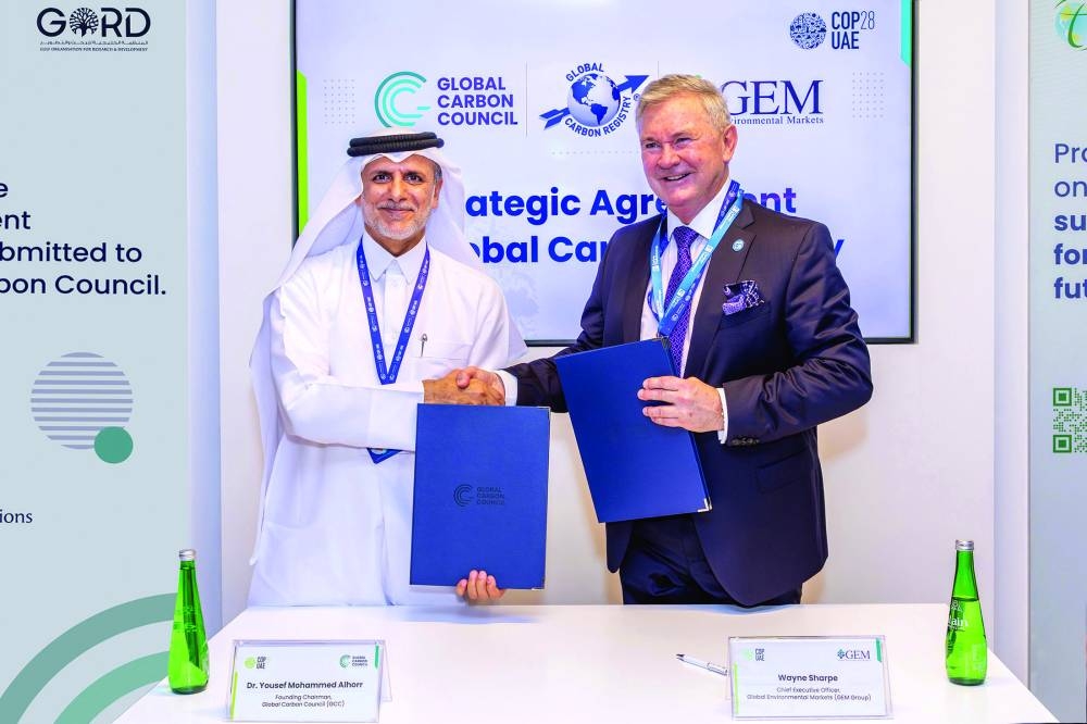 Dr Alhorr and Sharp announcing the partnership.