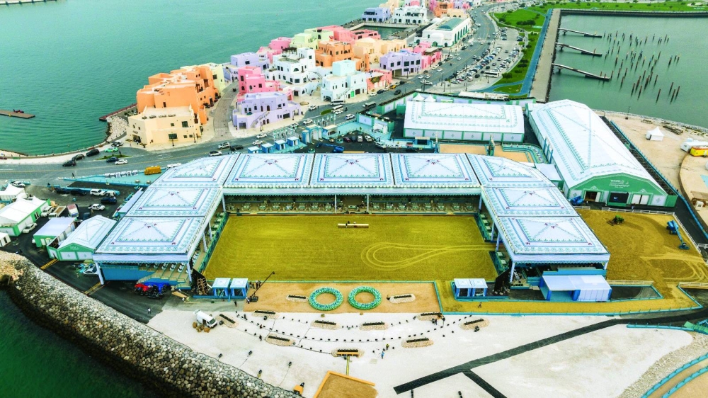 
President of the organising committee of the World Arabian Horse Championship Professor Khaled bin Ibrahim al-Sulaiti (right) and CEO of Qatar Insurance Group Salem Khalaf al-Mannai pose after a press conference yesterday.
 