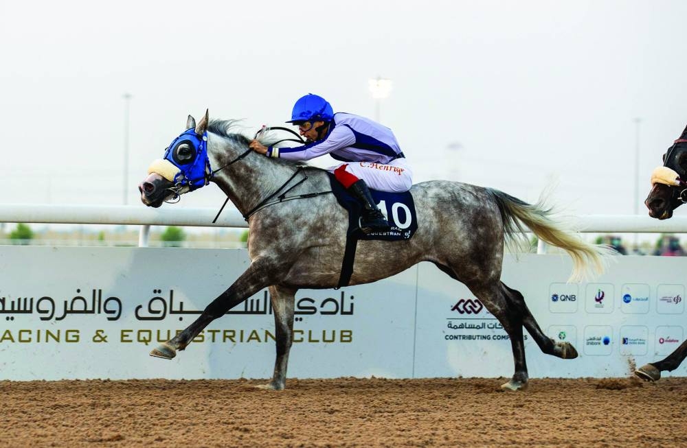 
Jockey Carlos Henrique leads Alouqa to Ras Mlaiji Cup victory. 