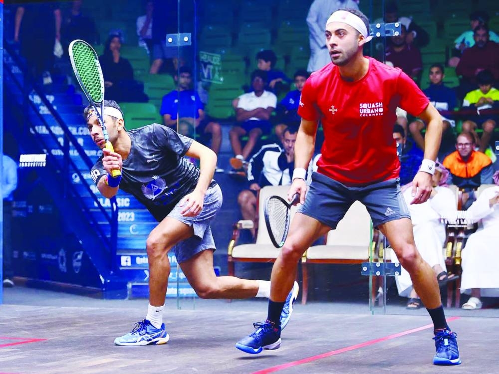 
Qatar’s Abdulla al-Tamimi (left) and Colombia’s Juan Camilo Vargas in action during the QSF 5 final yesterday. 
 