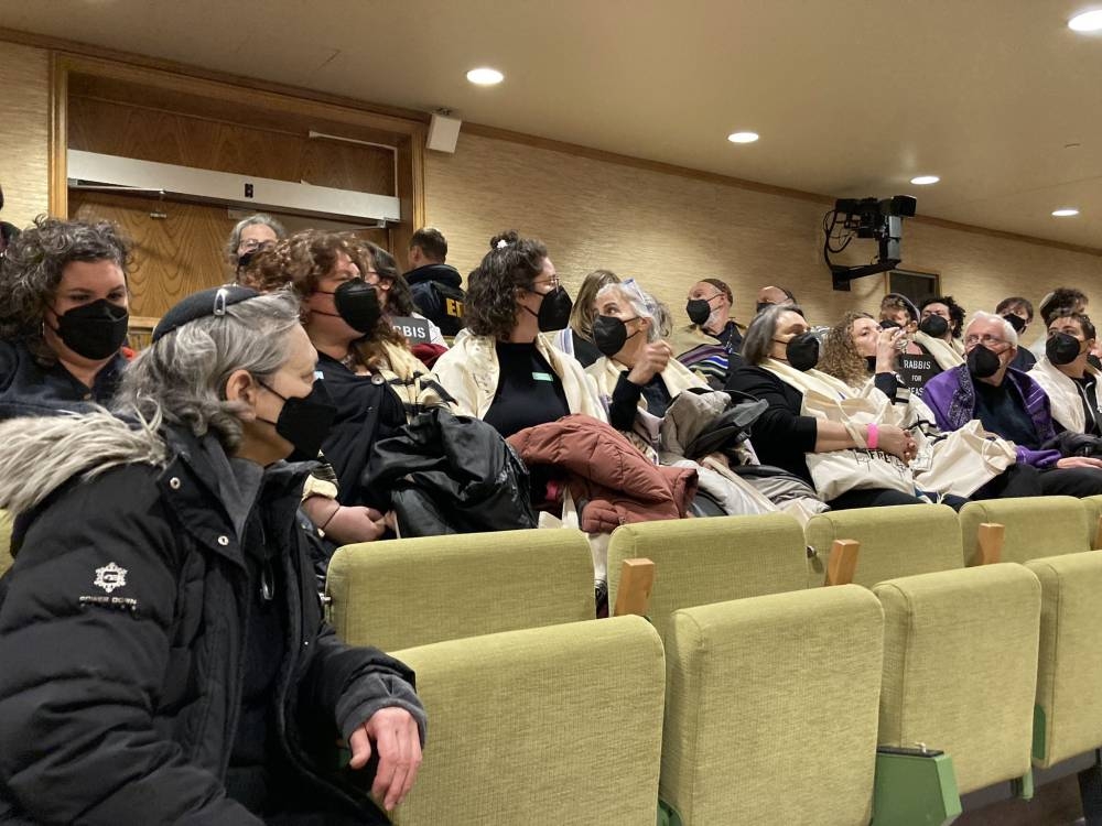 The protests were organised by US Jewish groups including Jewish Voice for Peace, Jews for Racial and Economic Justice, and Rabbis for Ceasefire. 