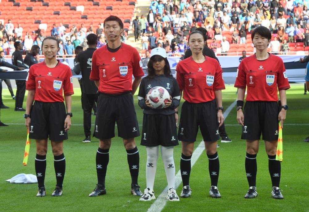 Japanese referee Yoshimi Yamashita made history as she became the first woman to officiate in an AFC Asian Cup match. Yamashita was assisted by two lineswomen -  Makoto Bozono and Naomi Teshirog.