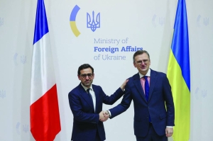 New French FM vows continued support to worried Ukraine - Vimarsana News