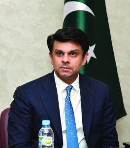 Pakistani workers sent home $1bn in 2023, says official - Vimarsana News