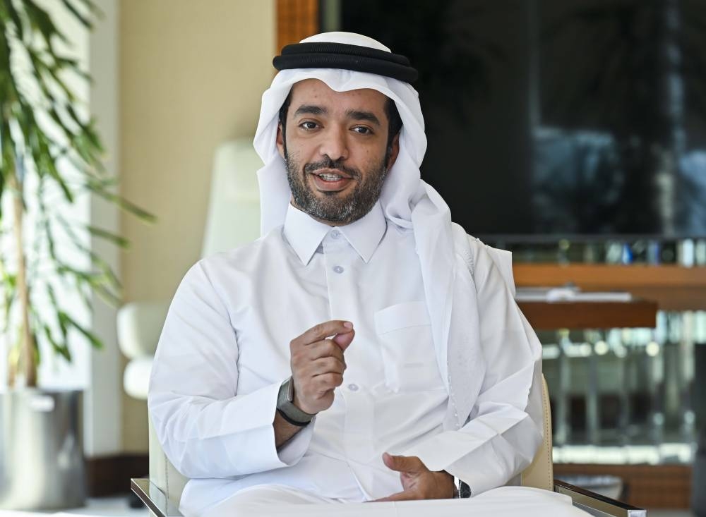 HE Saad bin Ali al-Kharji talking to Arrayah