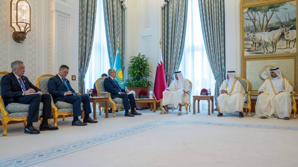 His Highness the Amir Sheikh Tamim bin Hamad Al-Thani and the President of the Republic of Kazakhstan Kassym-Jomart Tokayev hold official talks.