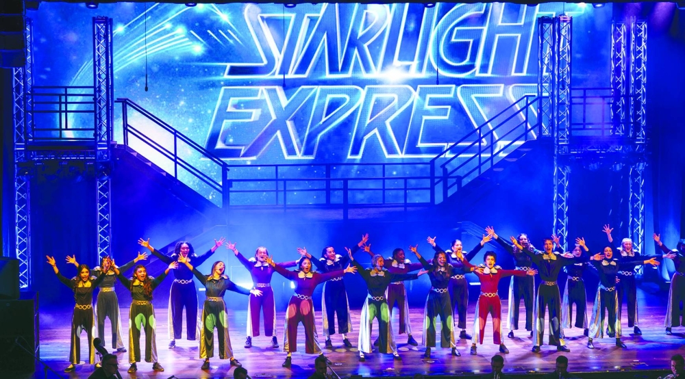 Various presentations from SHOWTIME!