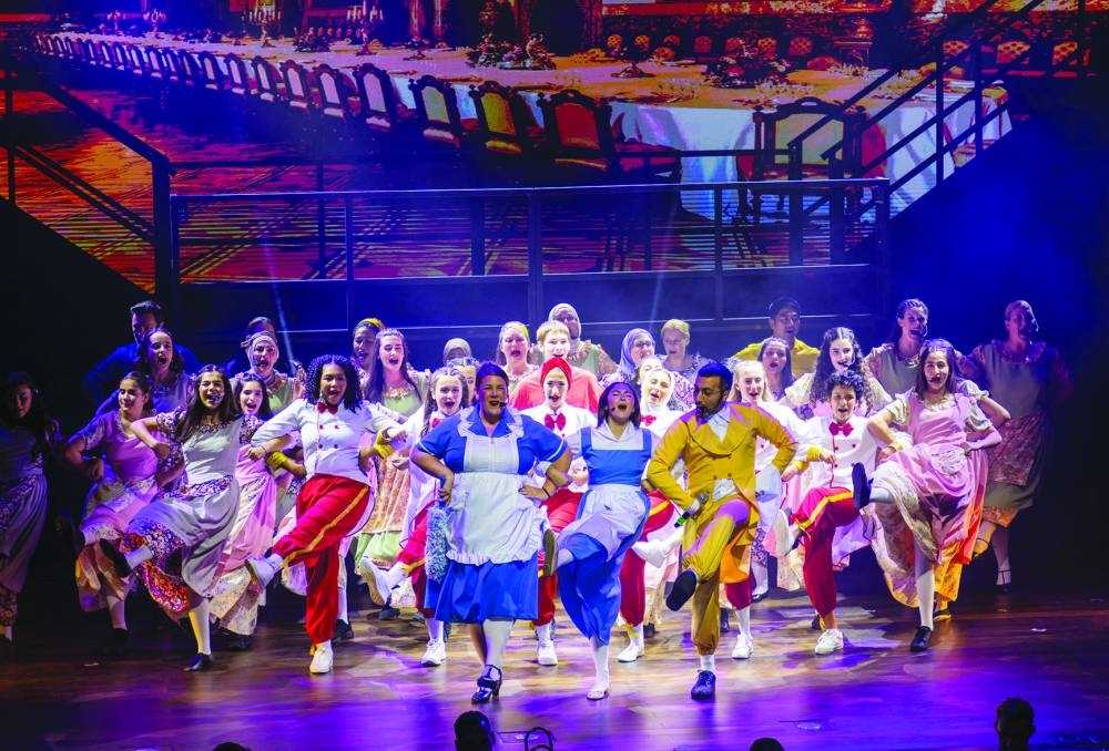 Various presentations from SHOWTIME!