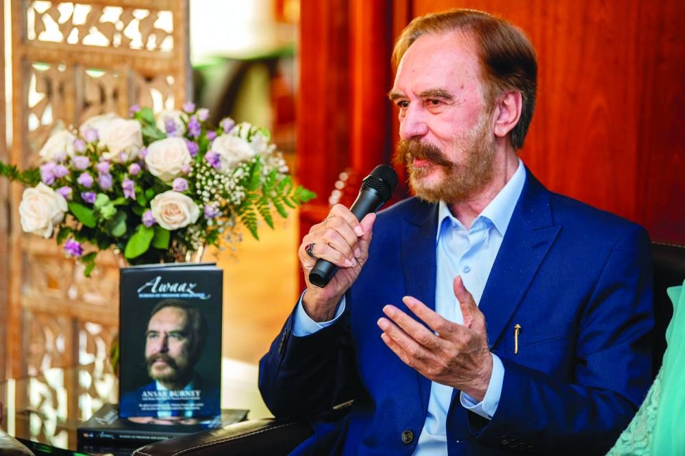 Ansar Burney speaking at the Awaaz book discussion in Doha