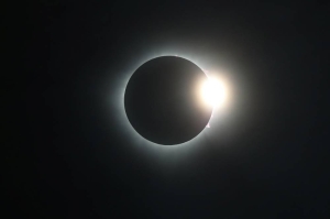Eclipse mania grips North America - Vimarsana News