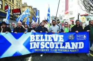 Scottish independence supporters seek to breathe life into faltering campaign