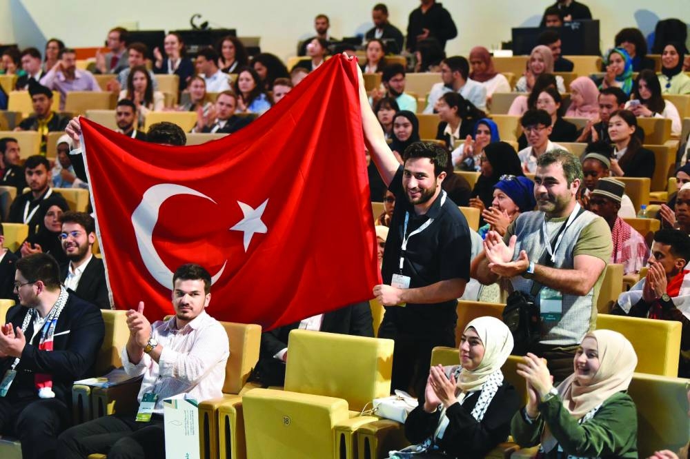 Türkiye supporters at the debating competition