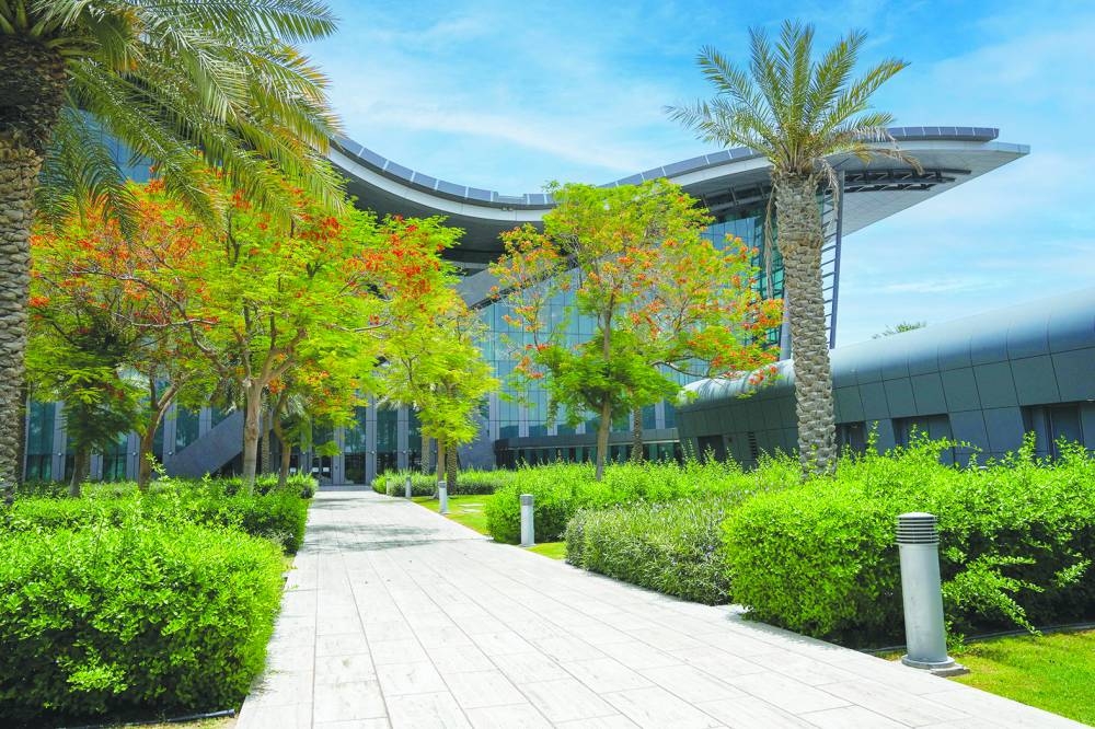 HIA actively composts organic waste, transforming food scraps and other organic materials into nutrient-rich fertiliser for landscaping.