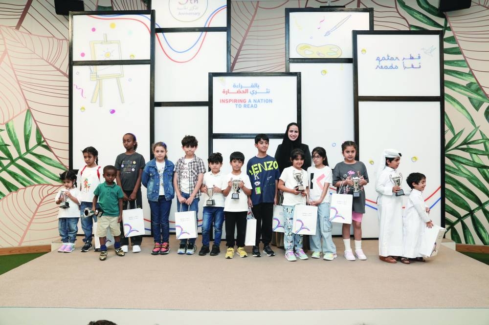 Participants of the competitions with their prizes.