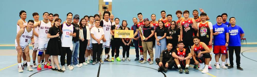 Philippine ambassador Lillibeth V Pono with the different teams during the event.