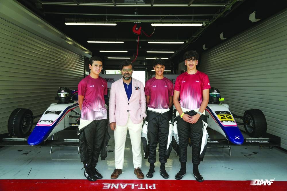 Abdulrahman bin Abdullatif al-Mannai (2nd left), president of the Qatar Motor and Motorcycle Federation (QMMF) and Lusail International Circuit (LIC), paid a visit to the Circuit de Barcelona-Catalunya to observe and motivate Qatar Motorsports Academy’s (QMA) drivers during their Formula 4 testing sessions.