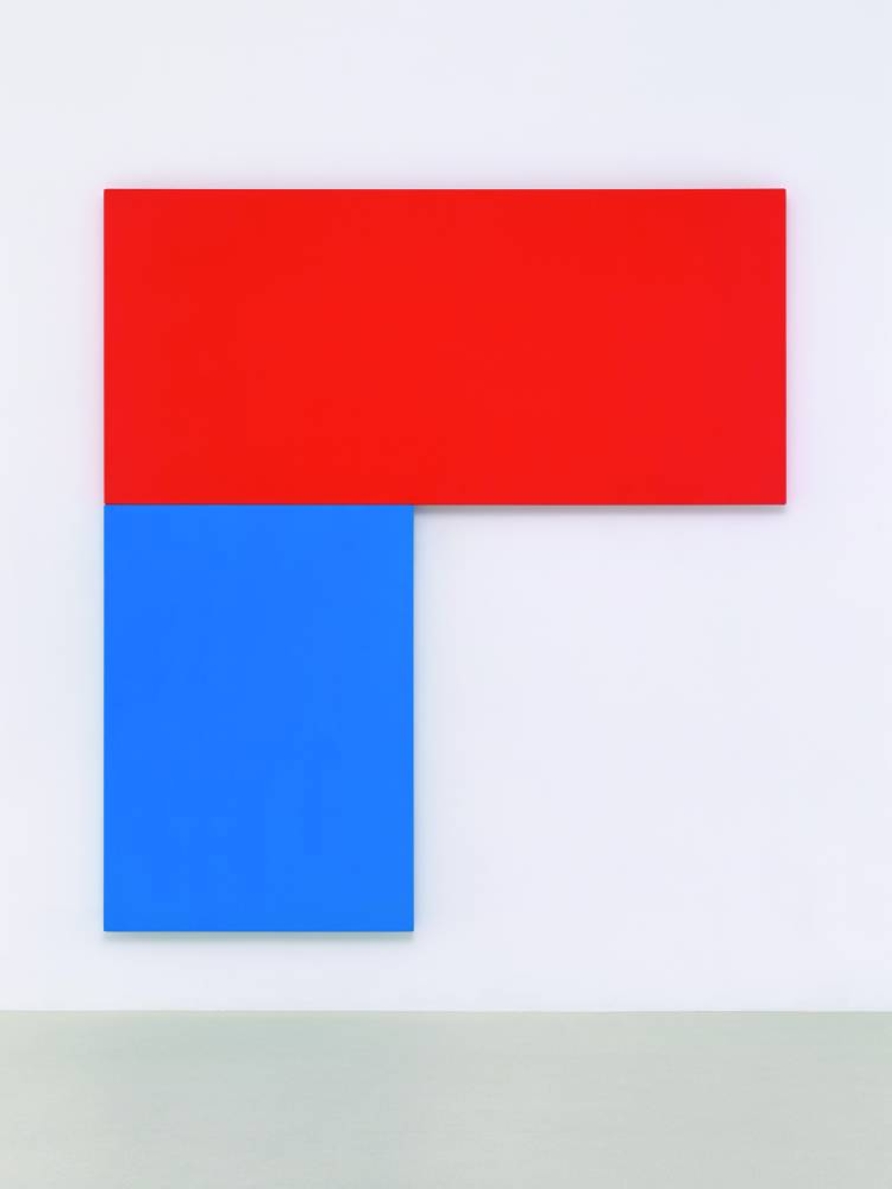 Ellsworth Kelly's *Chatham V Red Blue (1971).