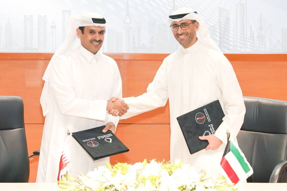 The agreement was signed during a special ceremony held in Kuwait City by HE the Minister of State for Energy Affairs, Saad Sherida al-Kaabi, who is also the President and CEO of QatarEnergy, and Shaikh Nawaf Saud al-Nasir al-Sabah, Deputy Chairman and CEO of KPC.