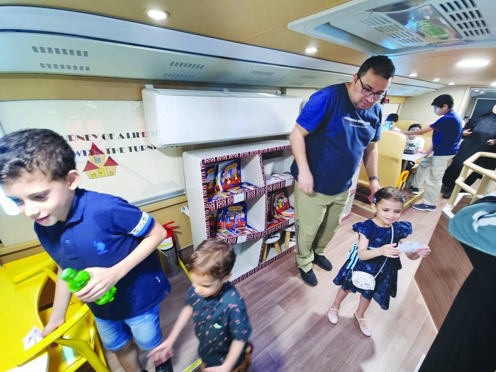 MoEHE's 'Back-To-School campaign, especially its mobile bus library, attracts a large number of children since its launch on August 25. Located in front of Msheireb Galleria, the bus helps in raising awareness on the importance of reading.
